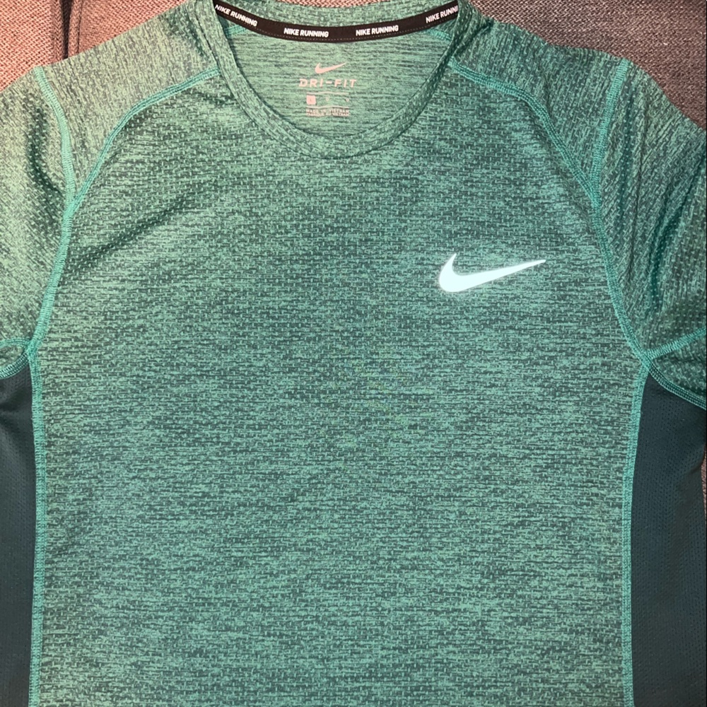 Mens Nike Dry Fit running shirt